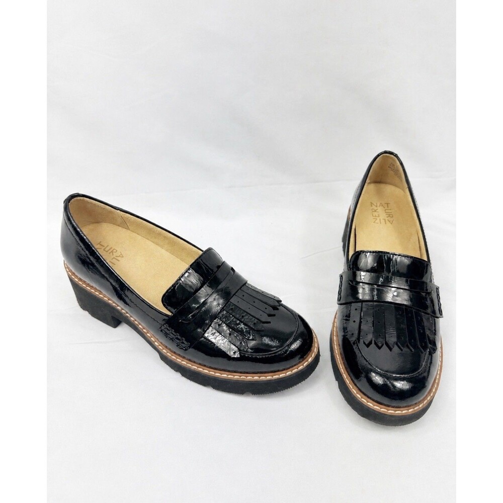 Naturalizer Darcy Lug Sole Loafers Womens Size 7.5 Leather Black Chunky Sole